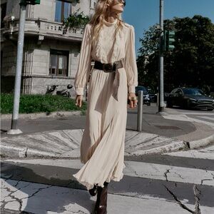 ZARA BELTED LACED MIDI DRESS size S